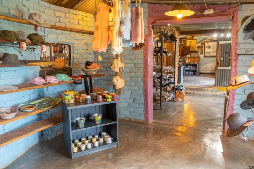Hotel Etosha Safari Camp, Etosha National Park, Namibia Okaukuejo Esterno foto